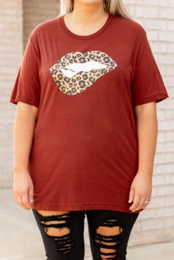 Cheetah Lips Tee, Brick -Deals Swish Tex Store 5E1A5378 Edit