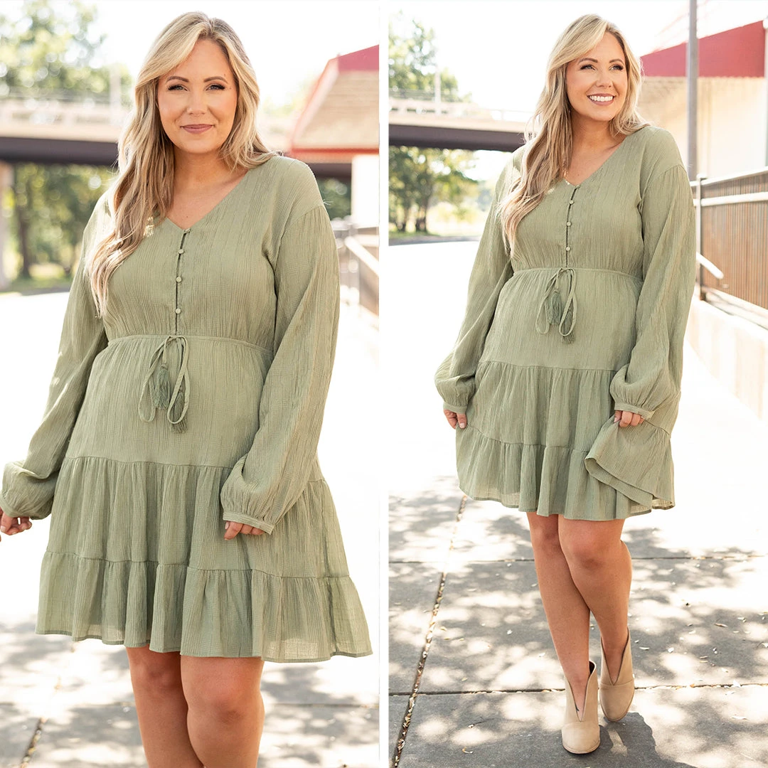 Everyone She Knows Dress, Sage 8 Everyone She Knows Dress, Sage - Image 6