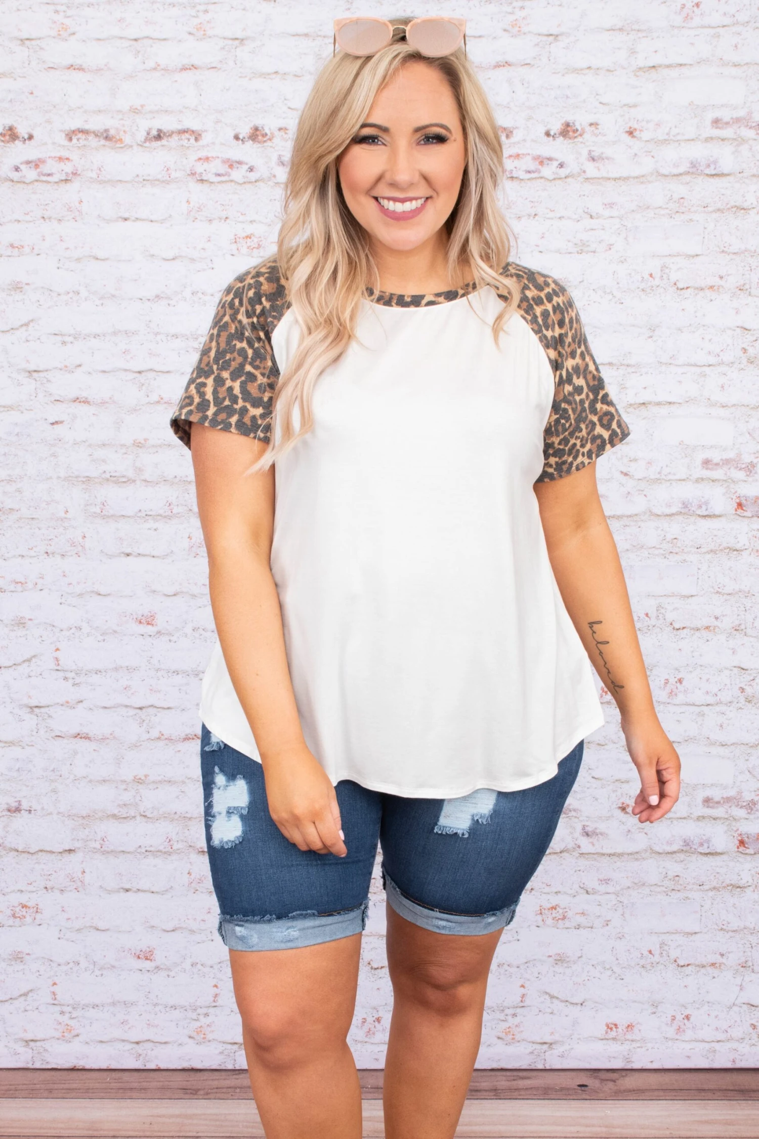 Never Disappointed Top, White 4 Never Disappointed Top, White - Image 2