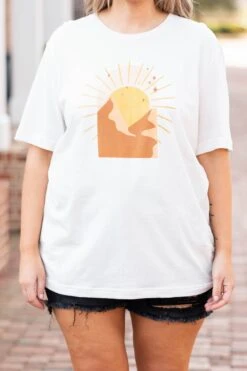 Meet Me In Arizona Tee, Vintage White -Deals Swish Tex Store MeetMeInArizonaTee VintageWhite 0370