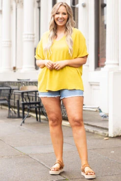 Queen Of Kisses Top, Gold Kiwi -Deals Swish Tex Store QueenOfKissesTop GoldKiwi 0009