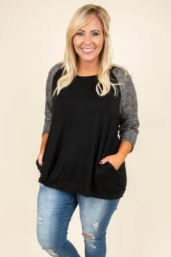 Chilly Afternoons Top, Black
